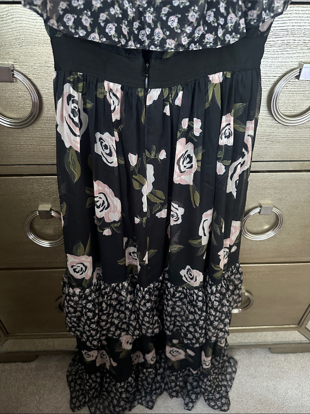 🛍️SALE🛍️ BEBE Black Floral Off-Shoulder Maxi Dress with Ruffle Hem - Picture 7 of 7